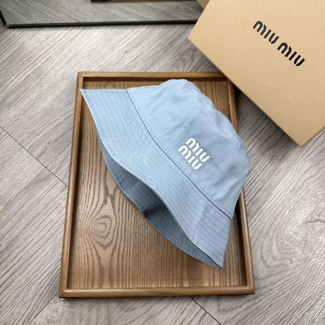 Bright 5332 MIU MIU Caps