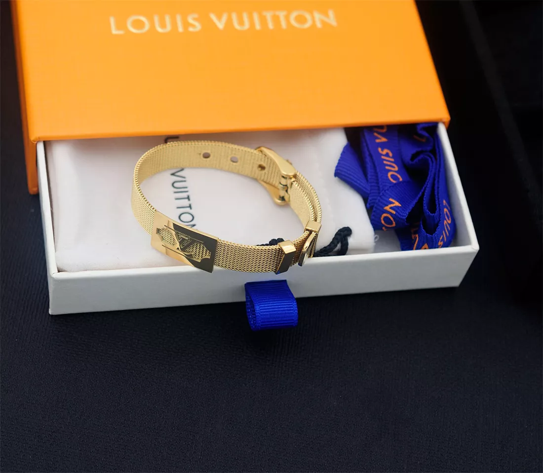 Bright 5345 Louis Vuitton LV Bracelets