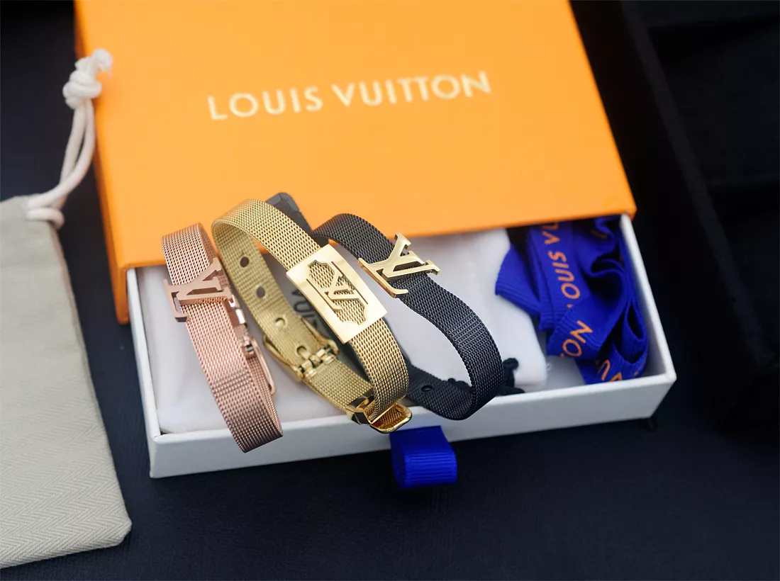 Bright 5345 Louis Vuitton LV Bracelets