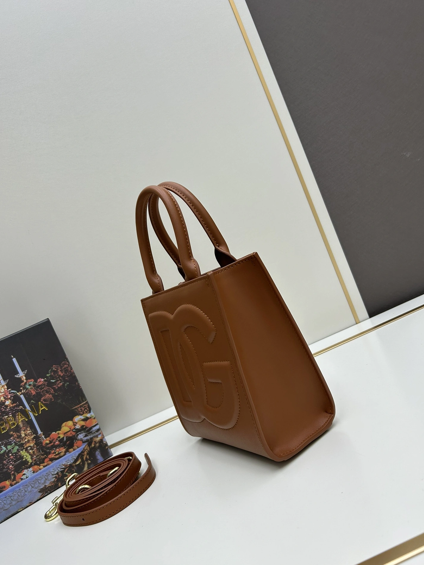 Bright 5535 Dolce & Gabbana AAA Quality Handbags For Women