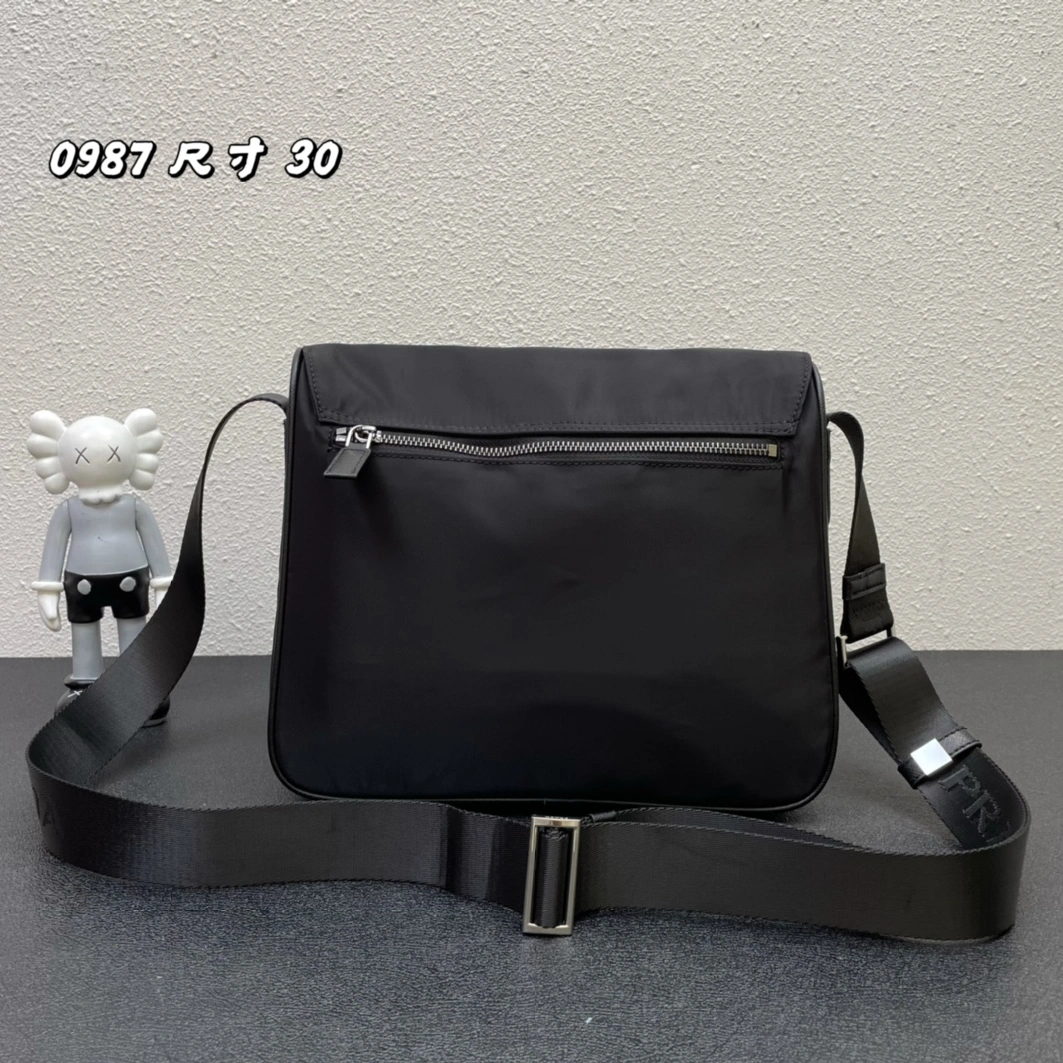 Bright 5705 Prada AAA Man Messenger Bags