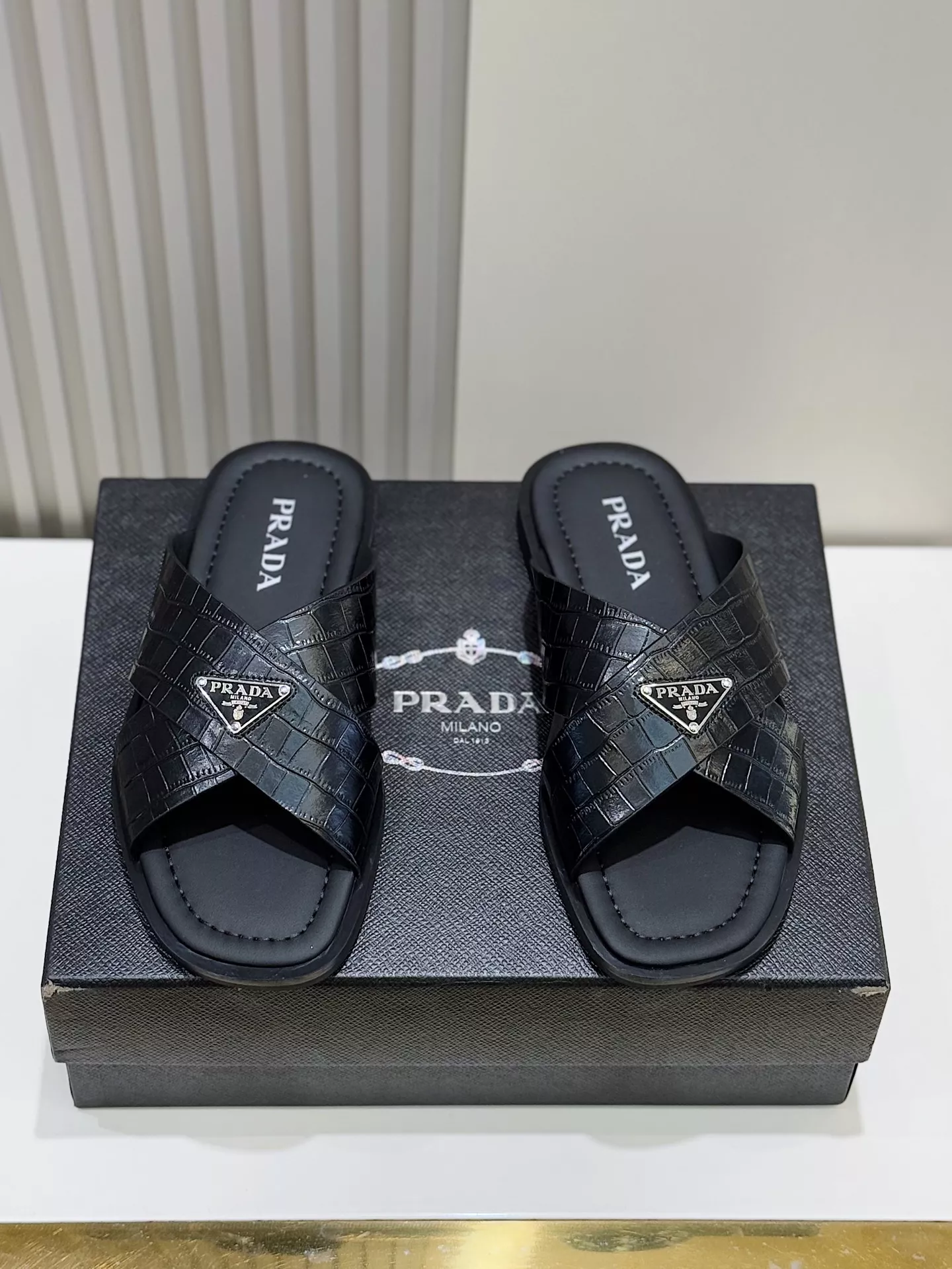 Bright 5860 Prada Slippers For Men