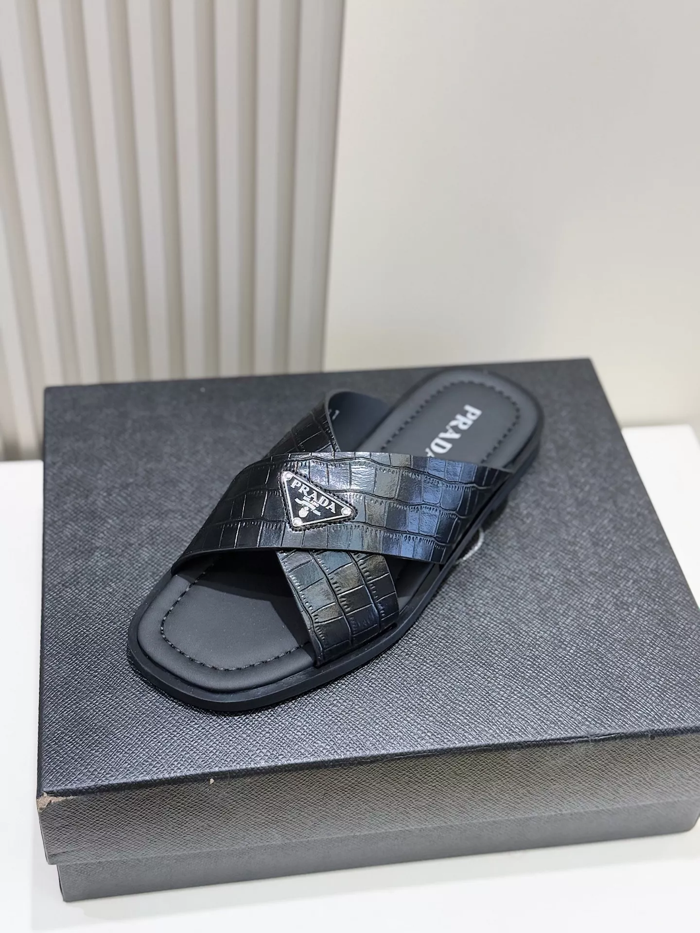 Bright 5860 Prada Slippers For Men