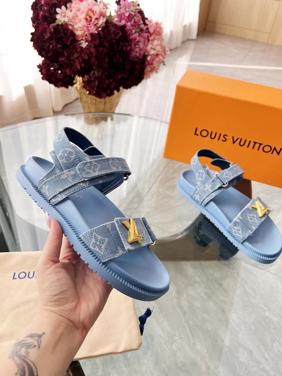 Bright 5873 Louis Vuitton Sandal For Women