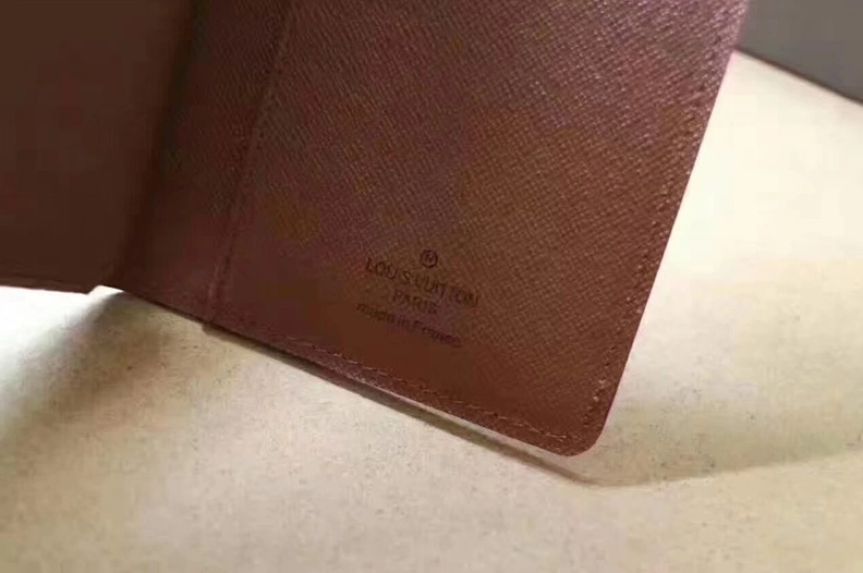 Bright 5892 Louis Vuitton LV Quality Wallets
