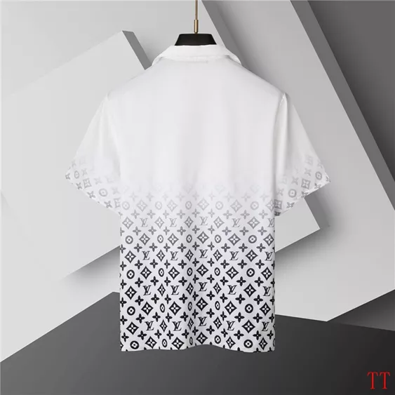 Bright 6089 Louis Vuitton LV Tracksuits Short Sleeved For Men