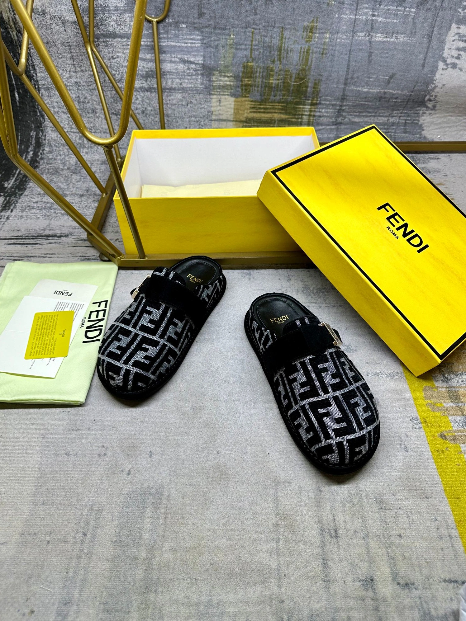 Bright 6092 Fendi Slippers For Men