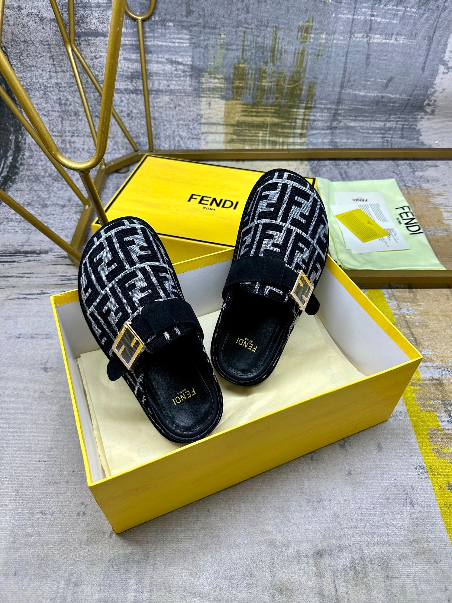 Bright 6092 Fendi Slippers For Men
