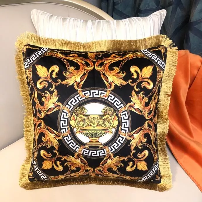 Bright 6139 Versace Cushion
