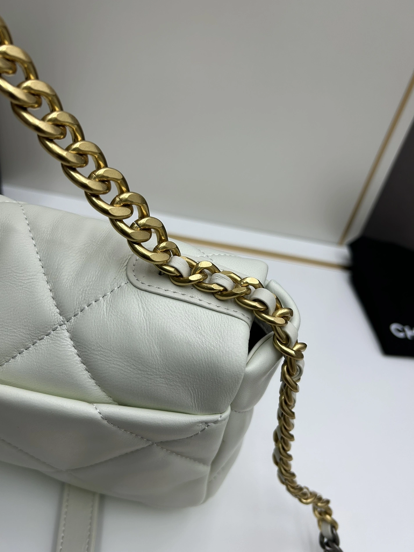 Bright 6310 Chanel AAA Quality Messenger Bags For Women
