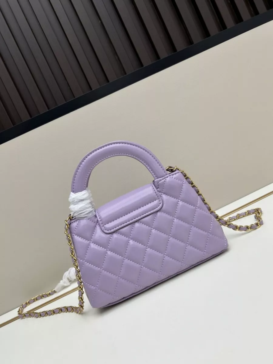 Bright 6510 Chanel AAA Quality Handbags For Women