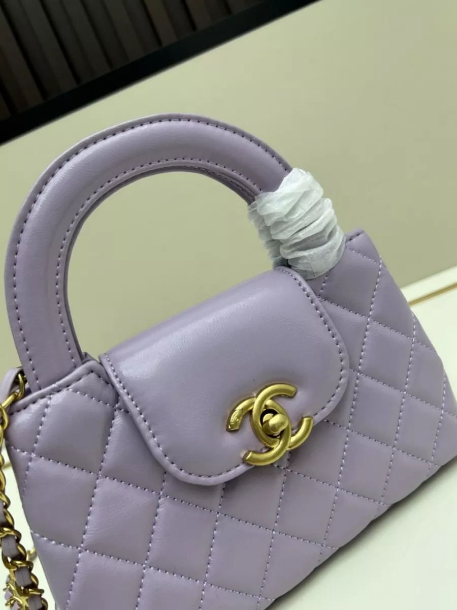 Bright 6510 Chanel AAA Quality Handbags For Women