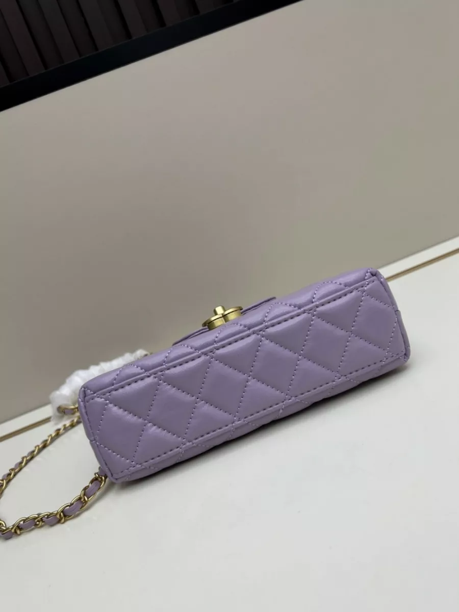 Bright 6510 Chanel AAA Quality Handbags For Women