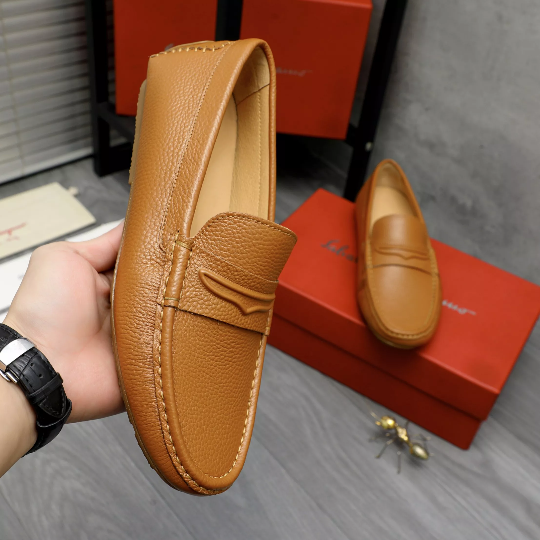 Bright 667 Salvatore Ferragamo Leather Shoes For Men