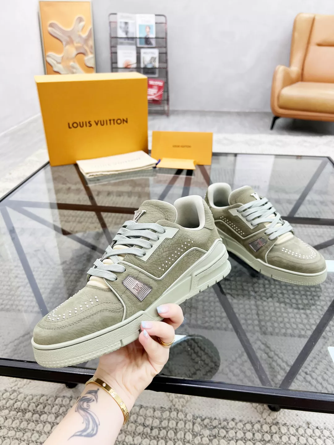 Bright 6908 Louis Vuitton Casual Shoes For Men