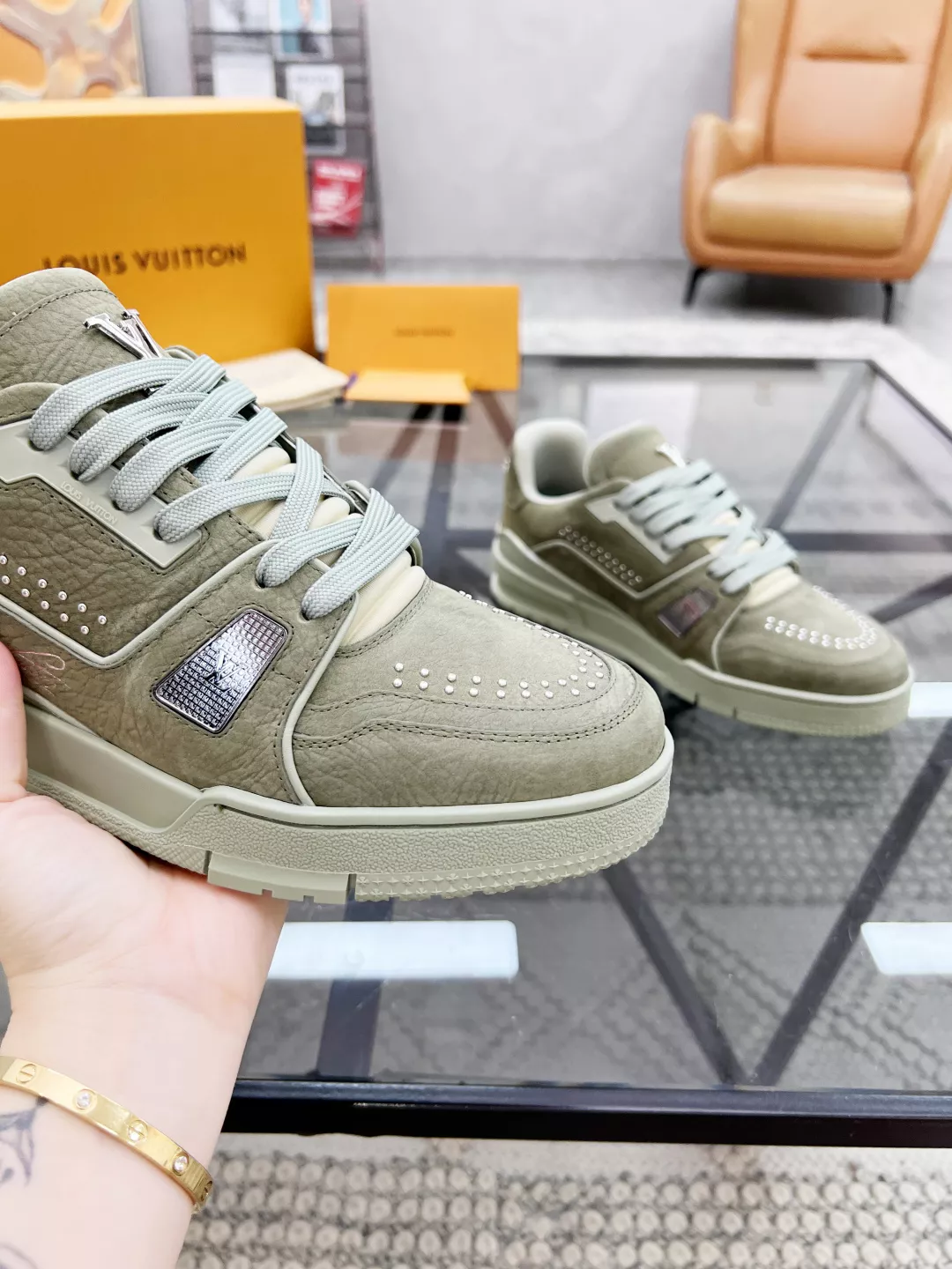 Bright 6908 Louis Vuitton Casual Shoes For Men