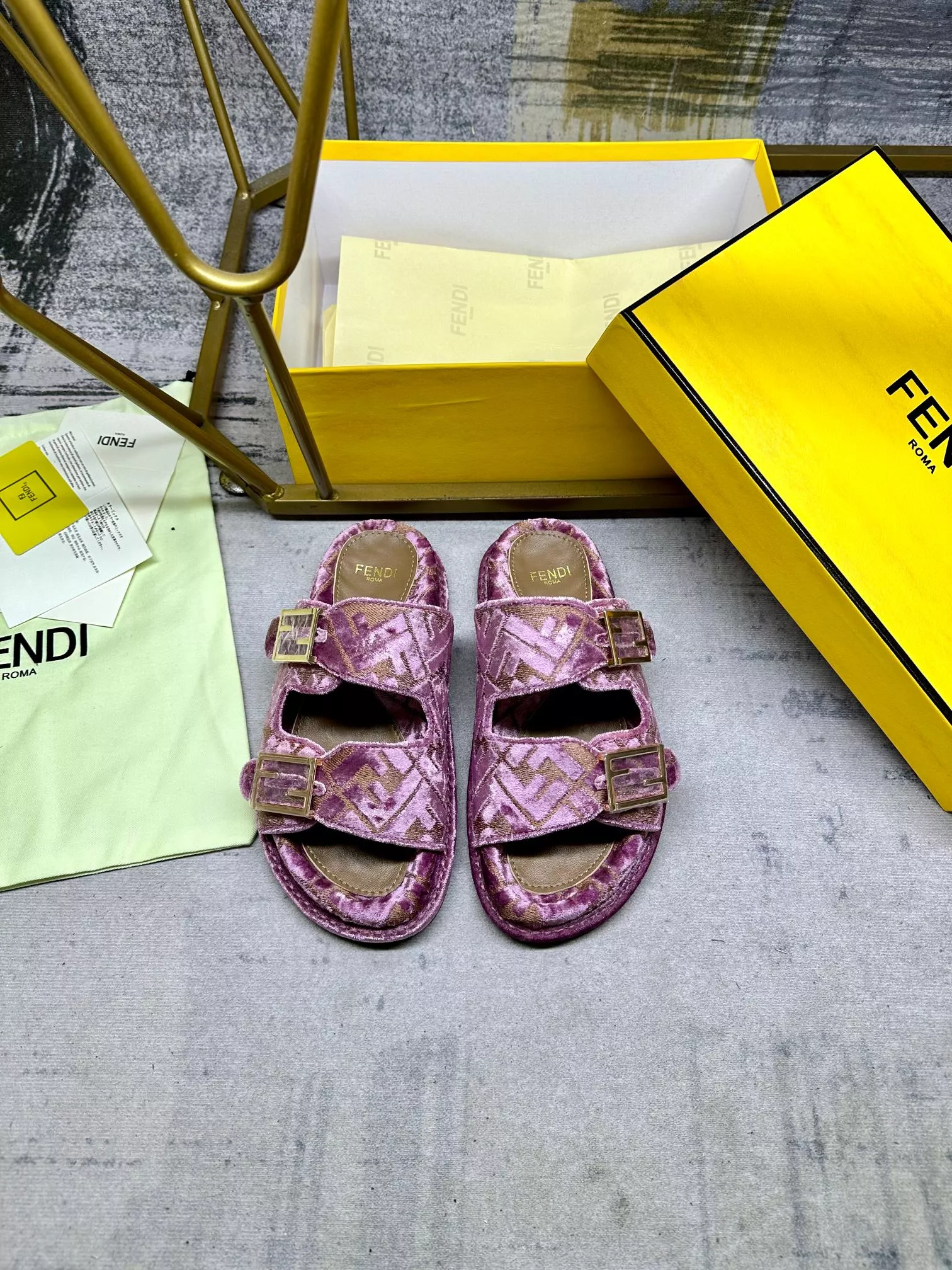 Bright 6940 Fendi Slippers For Women