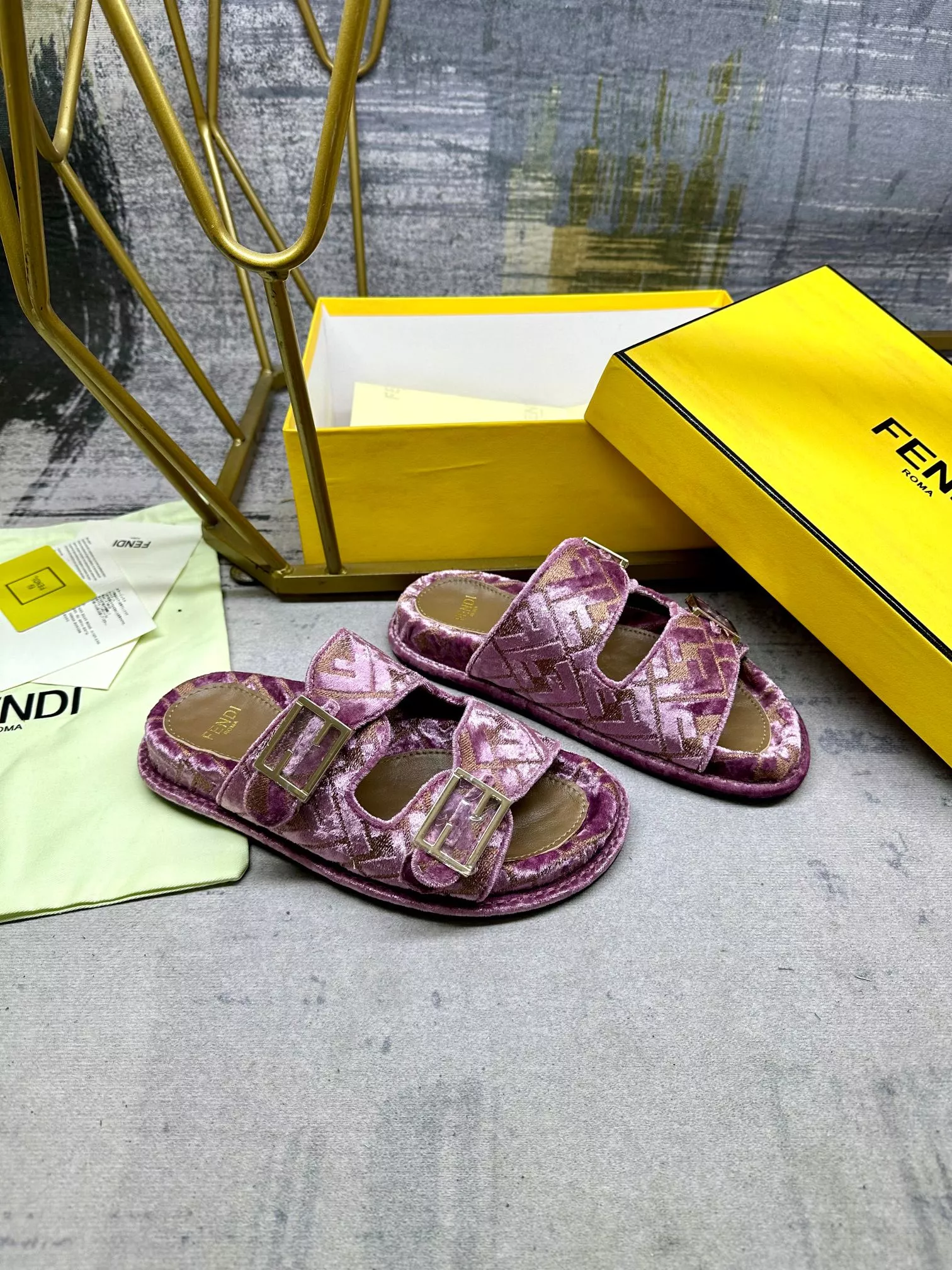 Bright 6940 Fendi Slippers For Women