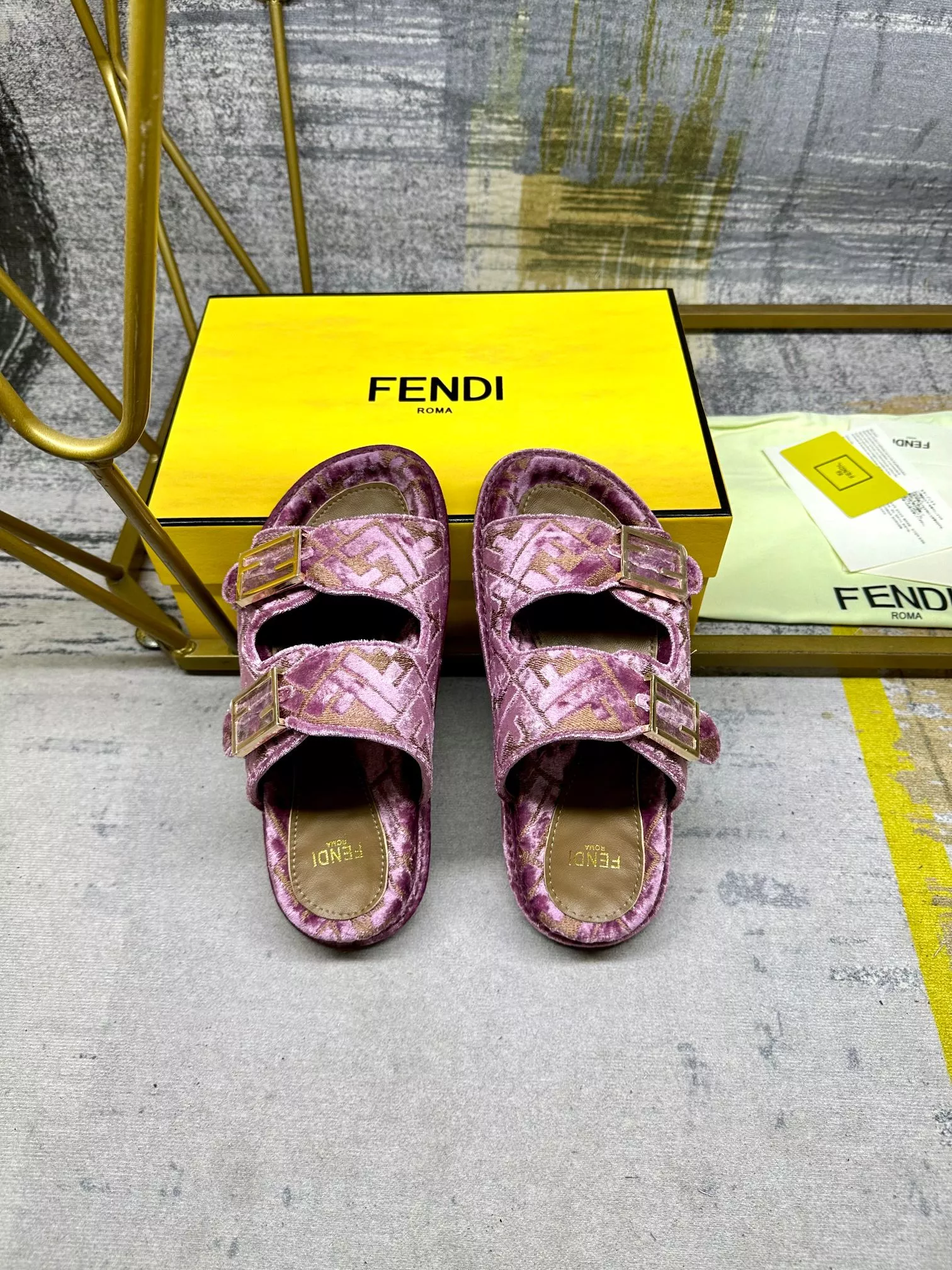 Bright 6940 Fendi Slippers For Women
