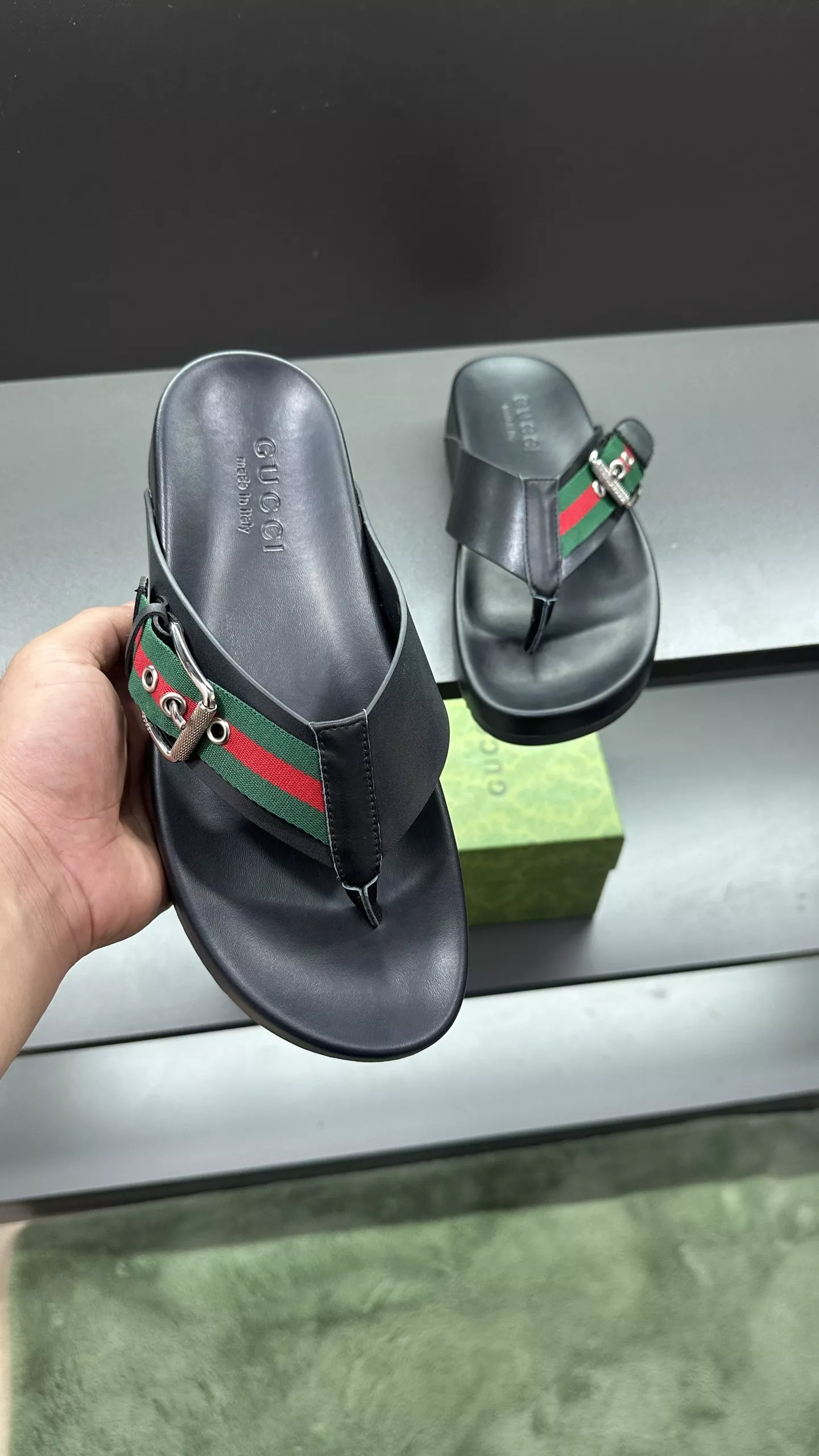 Bright 7111 Gucci Slippers For Men
