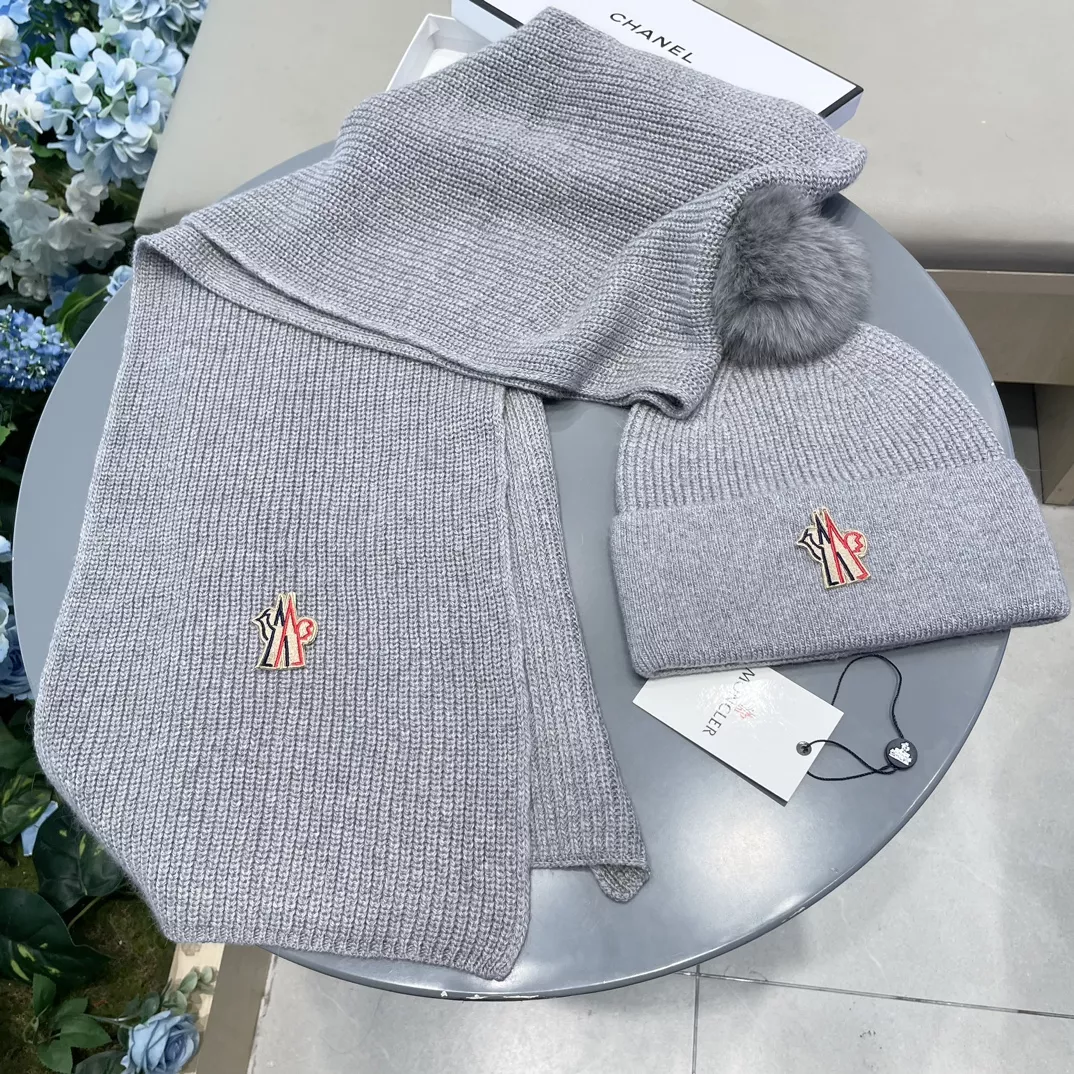 Bright 7188 Moncler Hat and Scarf Set