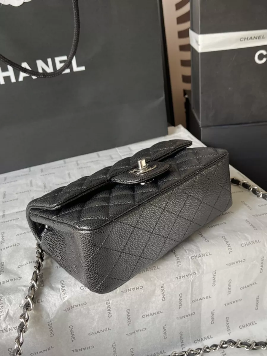 Bright 7391 Chanel AAA Quality Messenger Bags For Women
