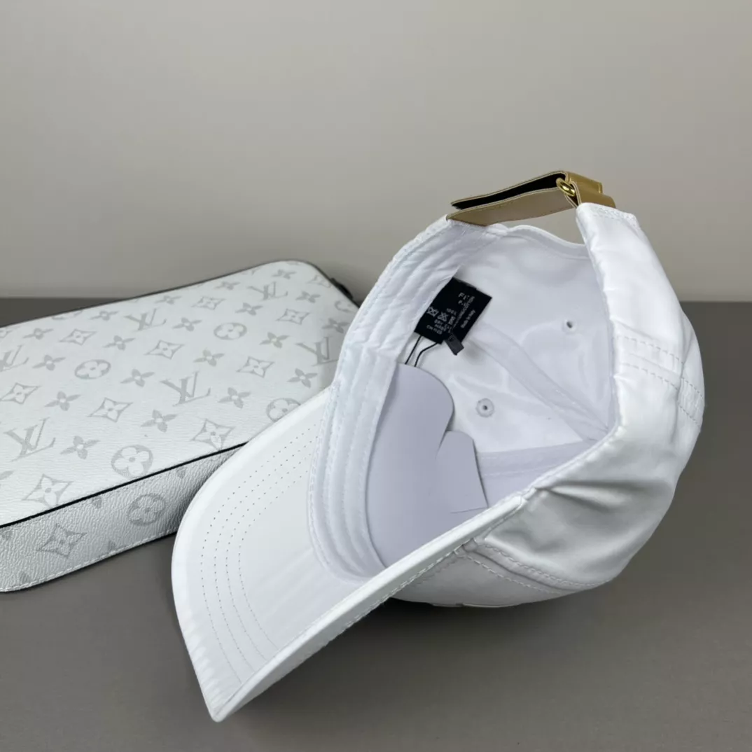 Bright 7435 Fendi Caps