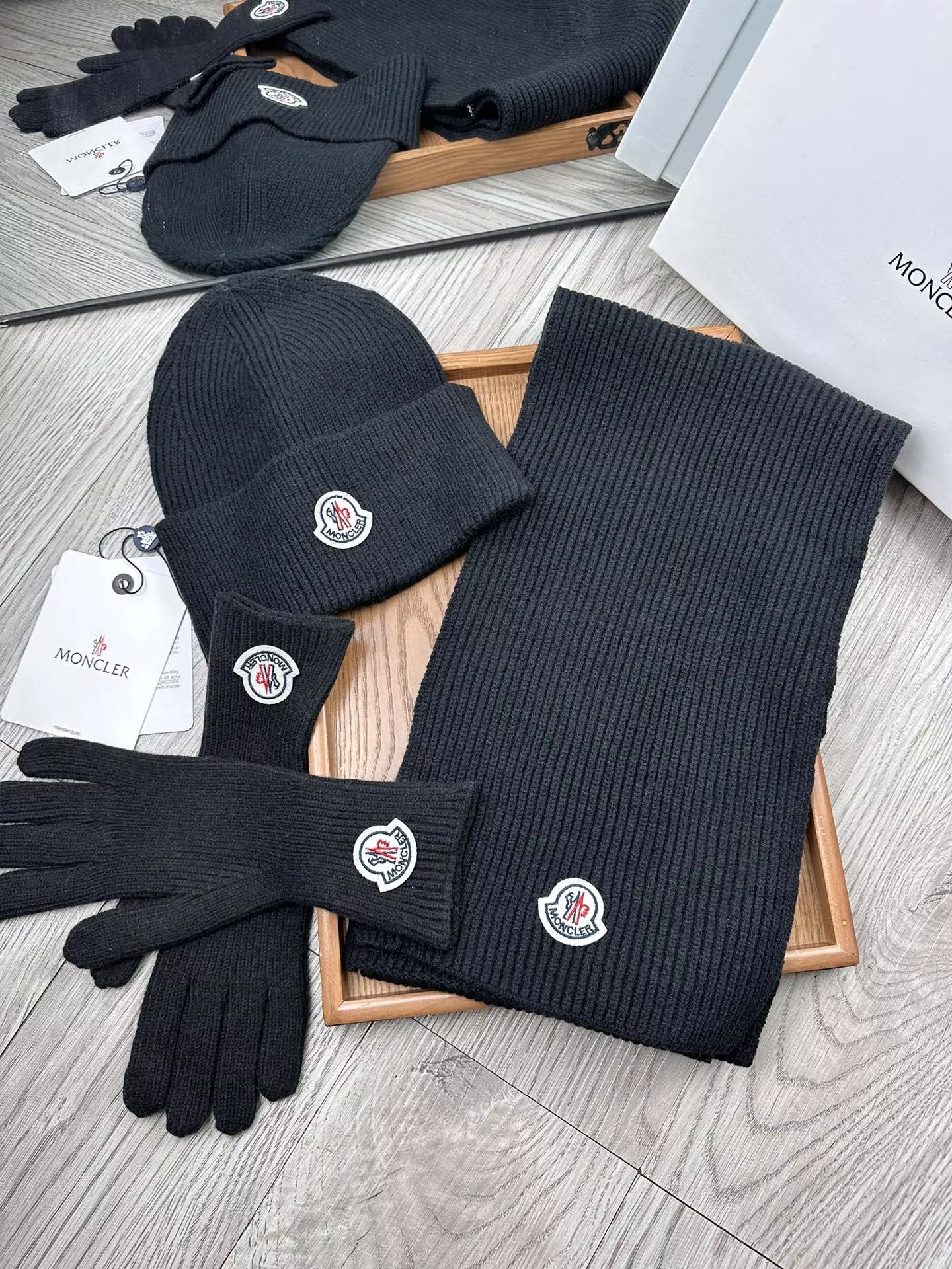 Bright 7466 Moncler Hat and Scarf and Glove Set