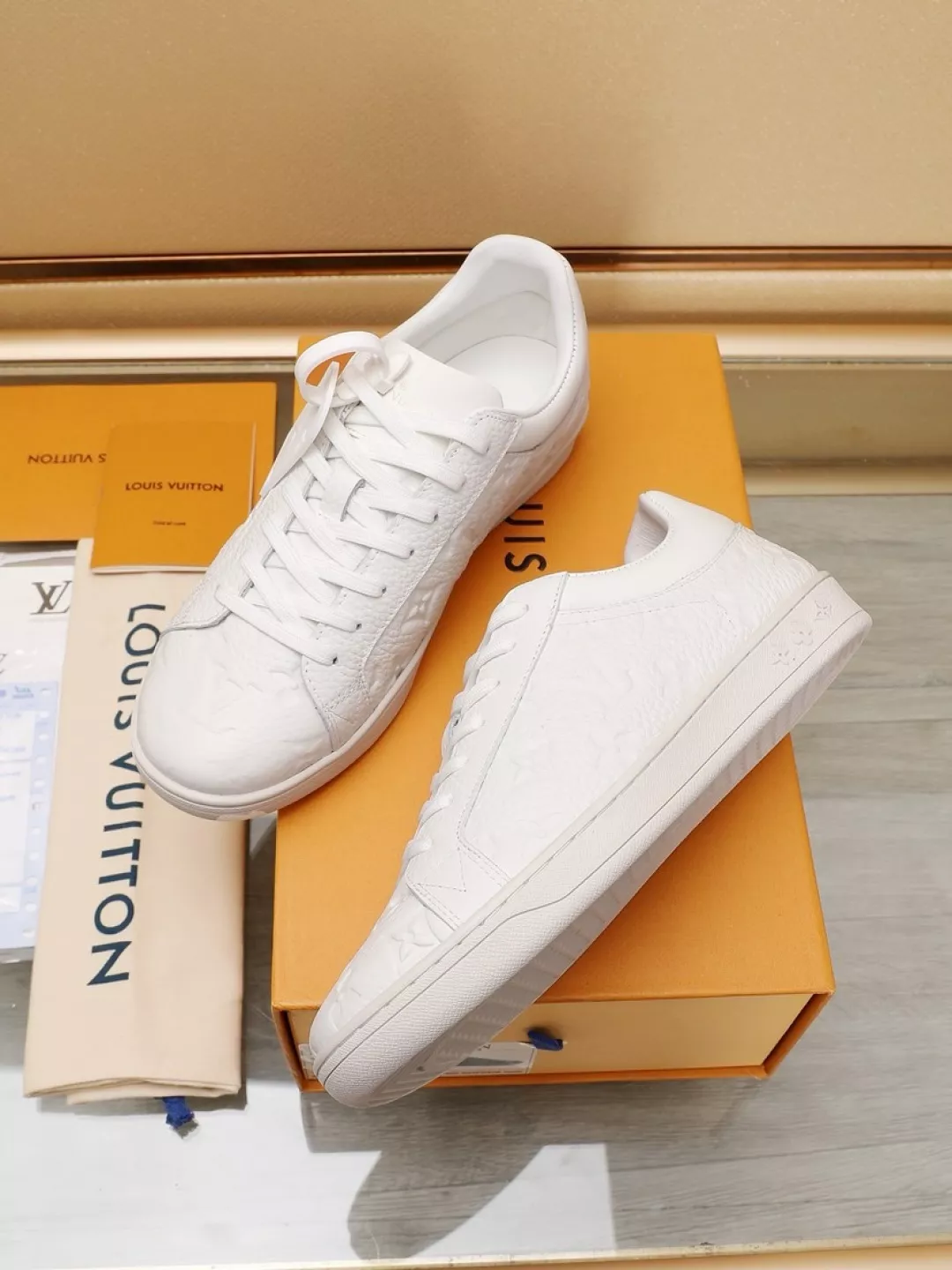 Bright 7528 Louis Vuitton Casual Shoes For Men