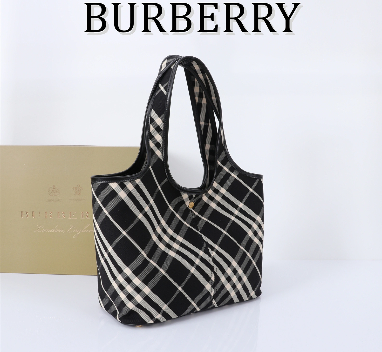 Bright 8046 Burberry AAA Quality Shoulder Bags For Women