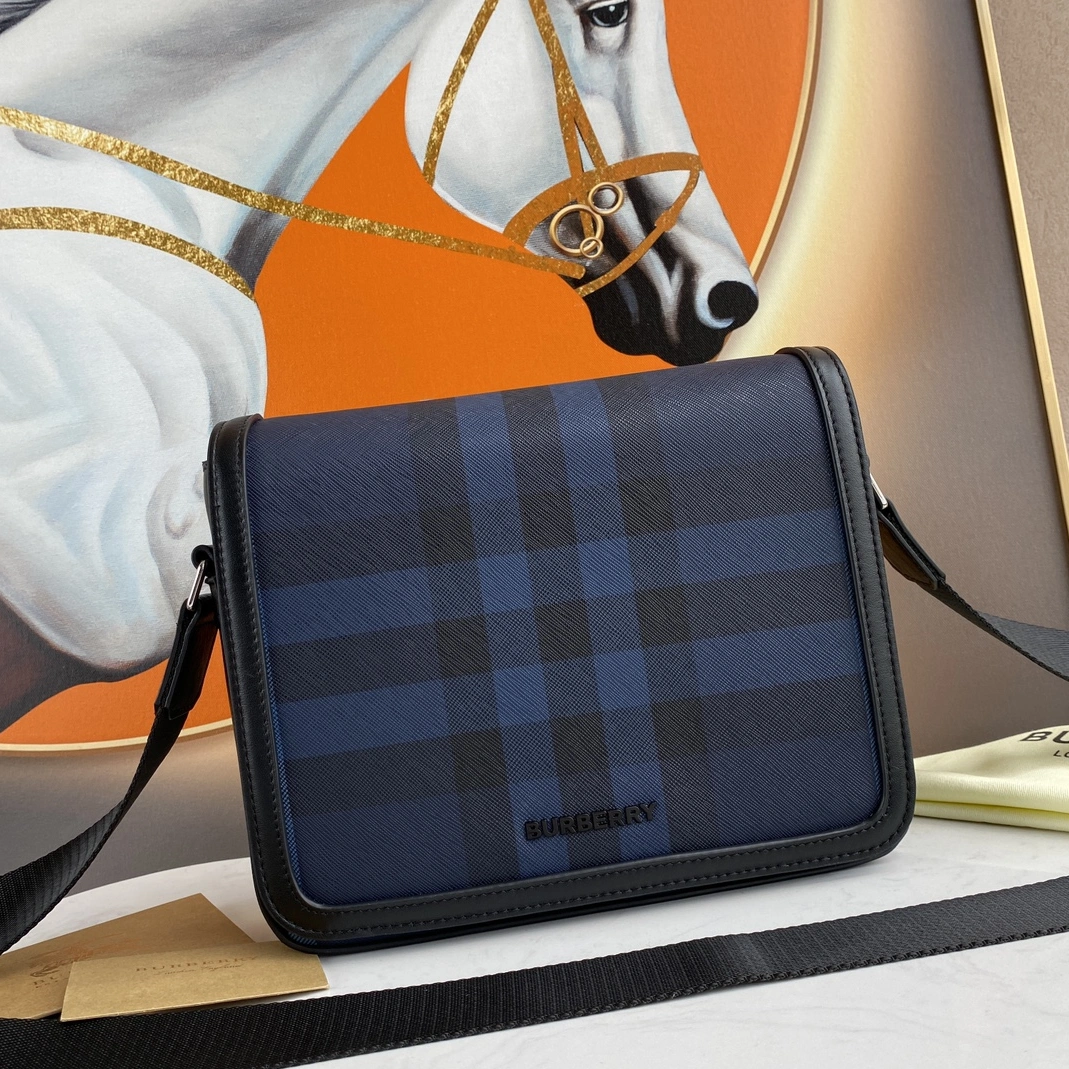 Bright 8407 Burberry AAA Man Messenger Bags