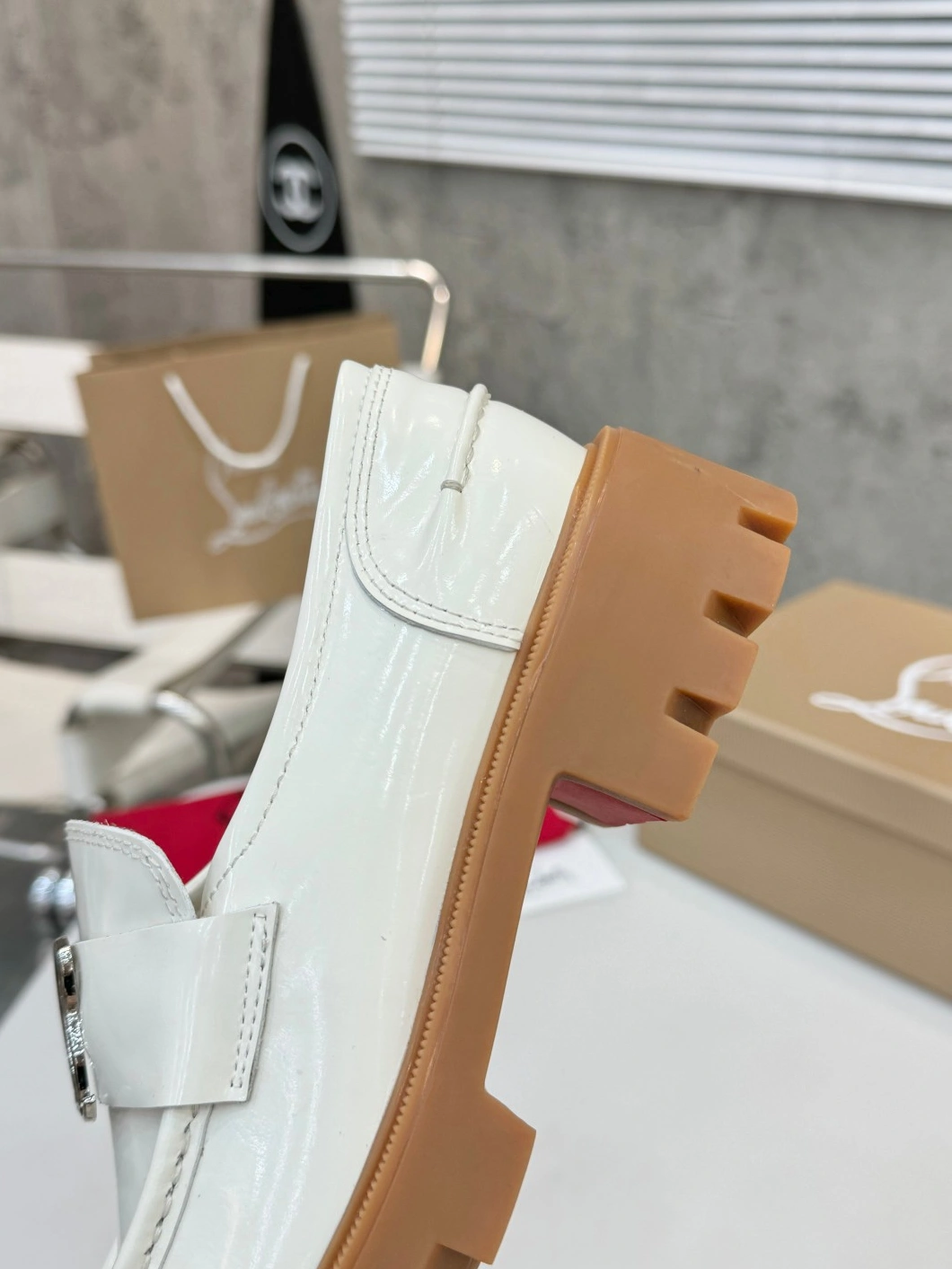 Bright 8459 Christian Louboutin Leather Shoes For Women