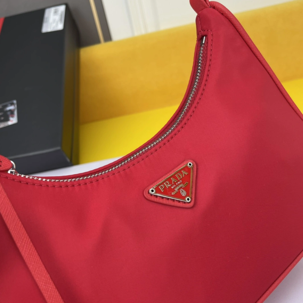 Bright 8548 Prada AAA Quality Shoulder Bags For Women
