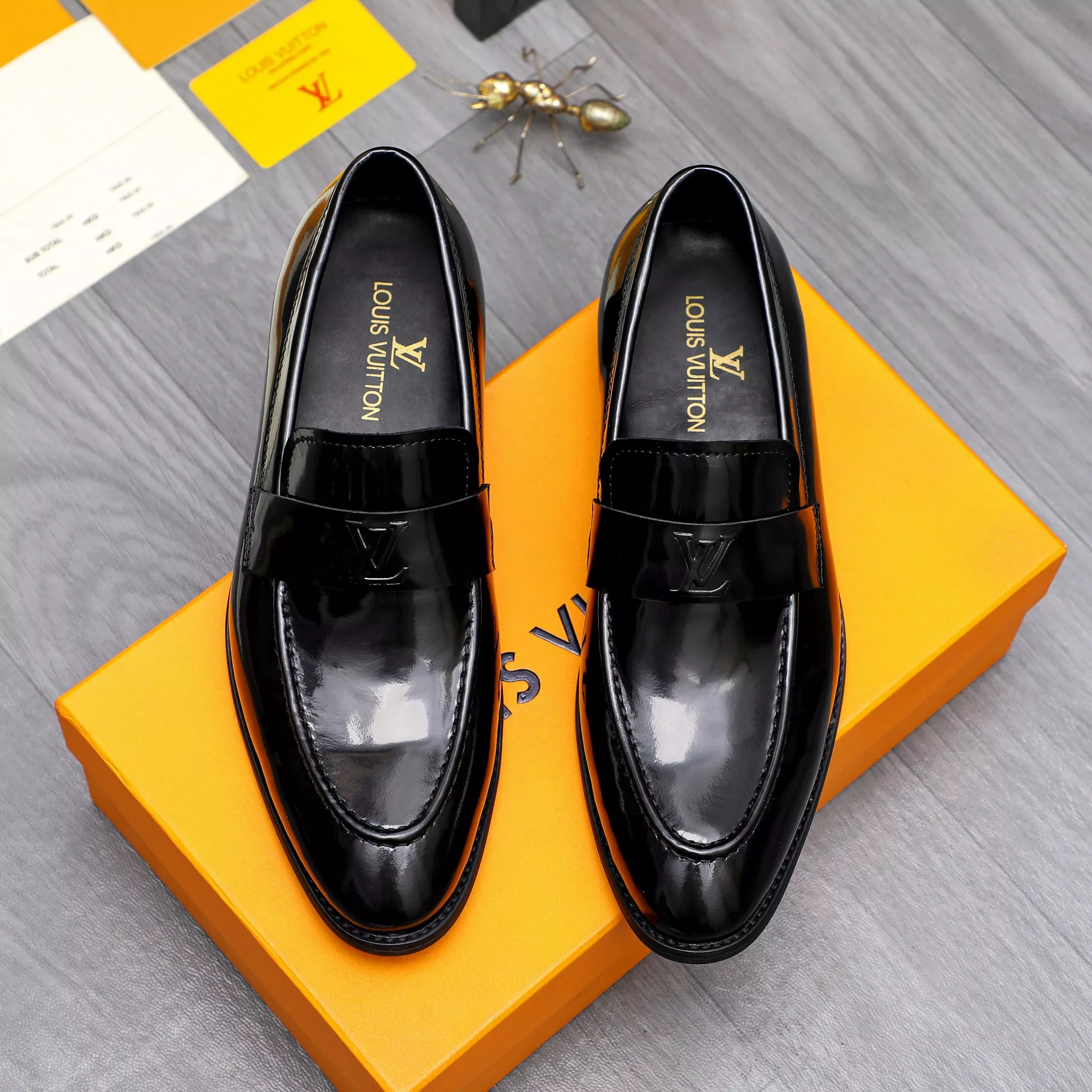 Bright 8624 Louis Vuitton LV Oxfords Shoes For Men