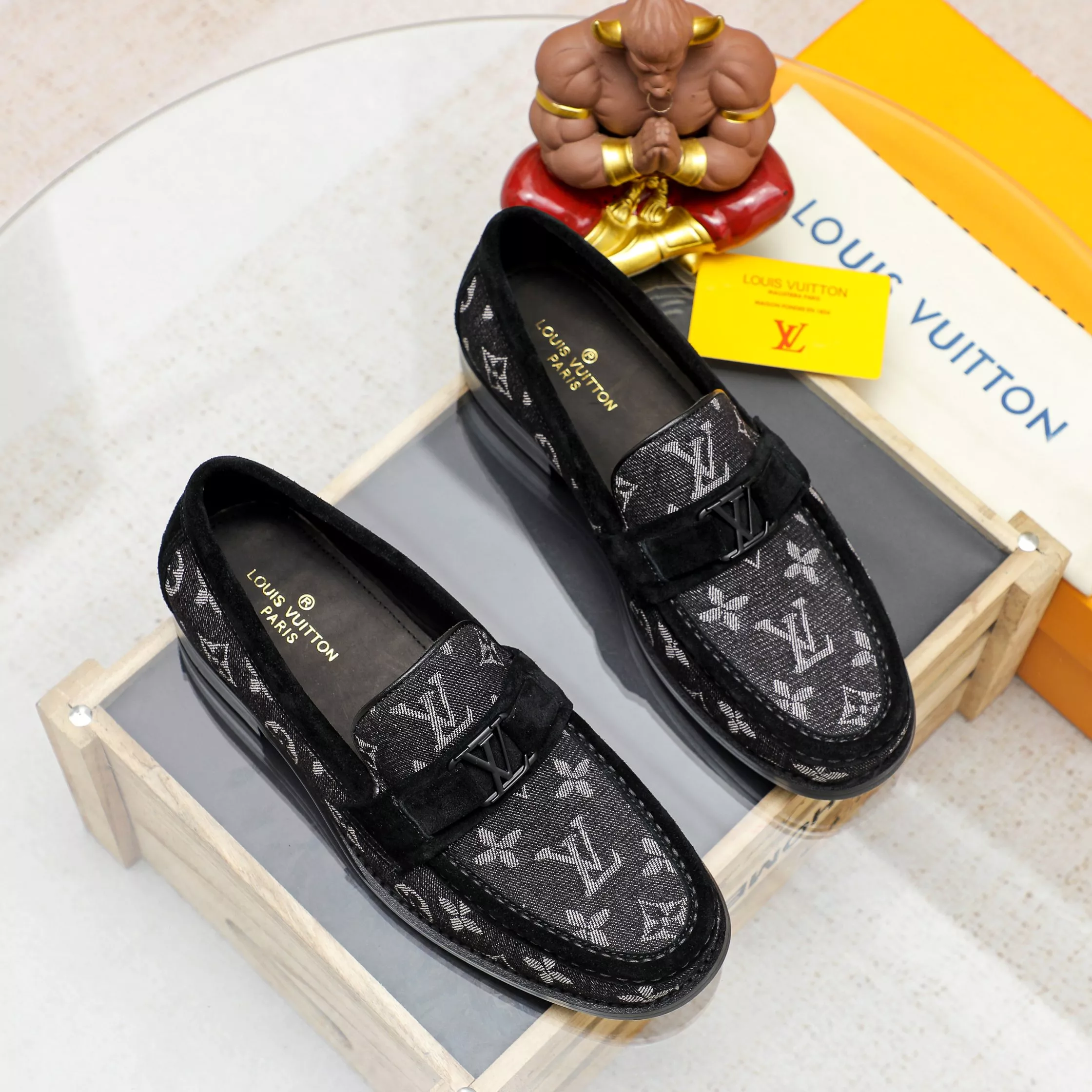 Bright 8772 Louis Vuitton LV Oxfords Shoes For Men