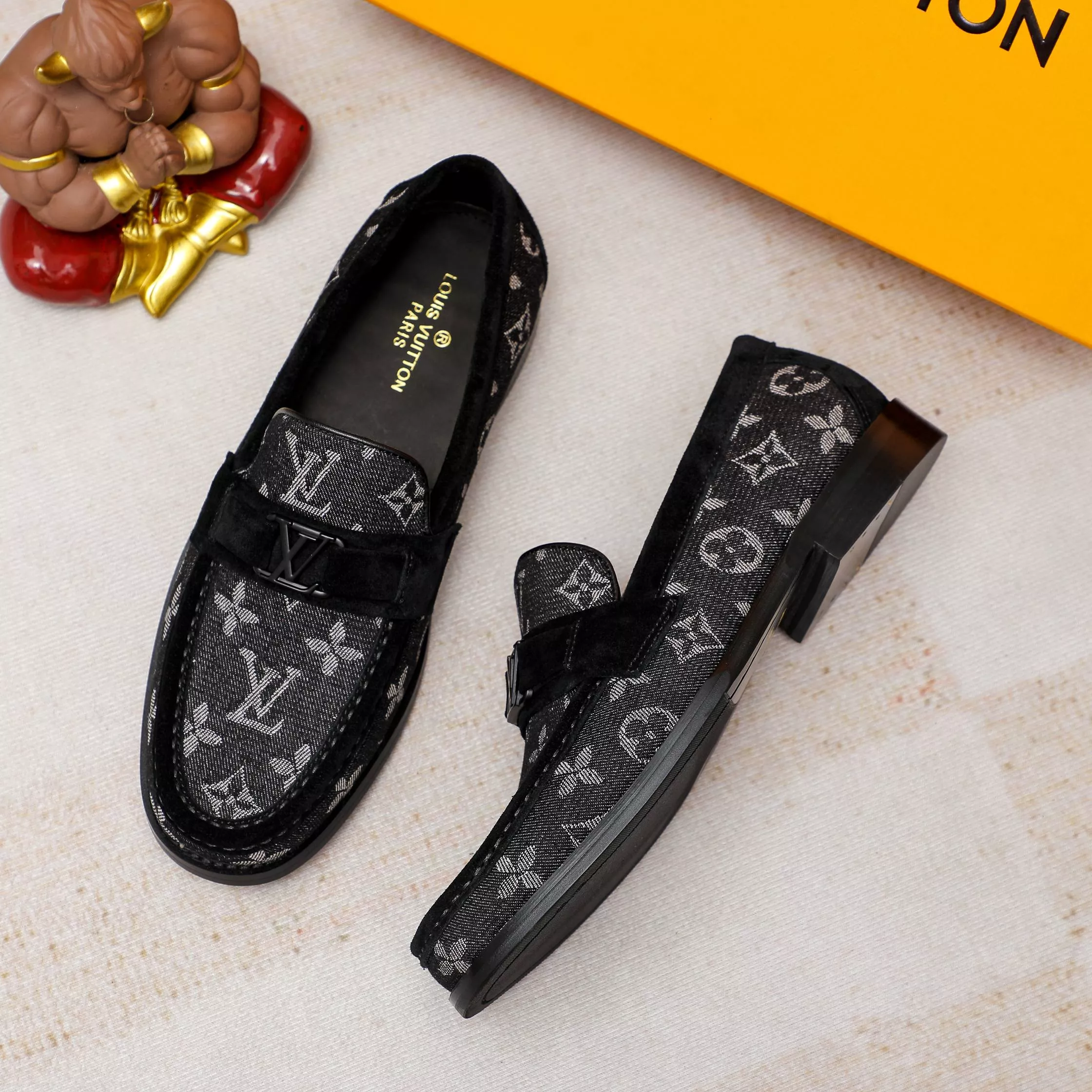 Bright 8772 Louis Vuitton LV Oxfords Shoes For Men