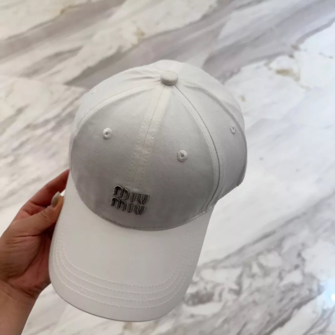 Bright 9028 MIU MIU Caps