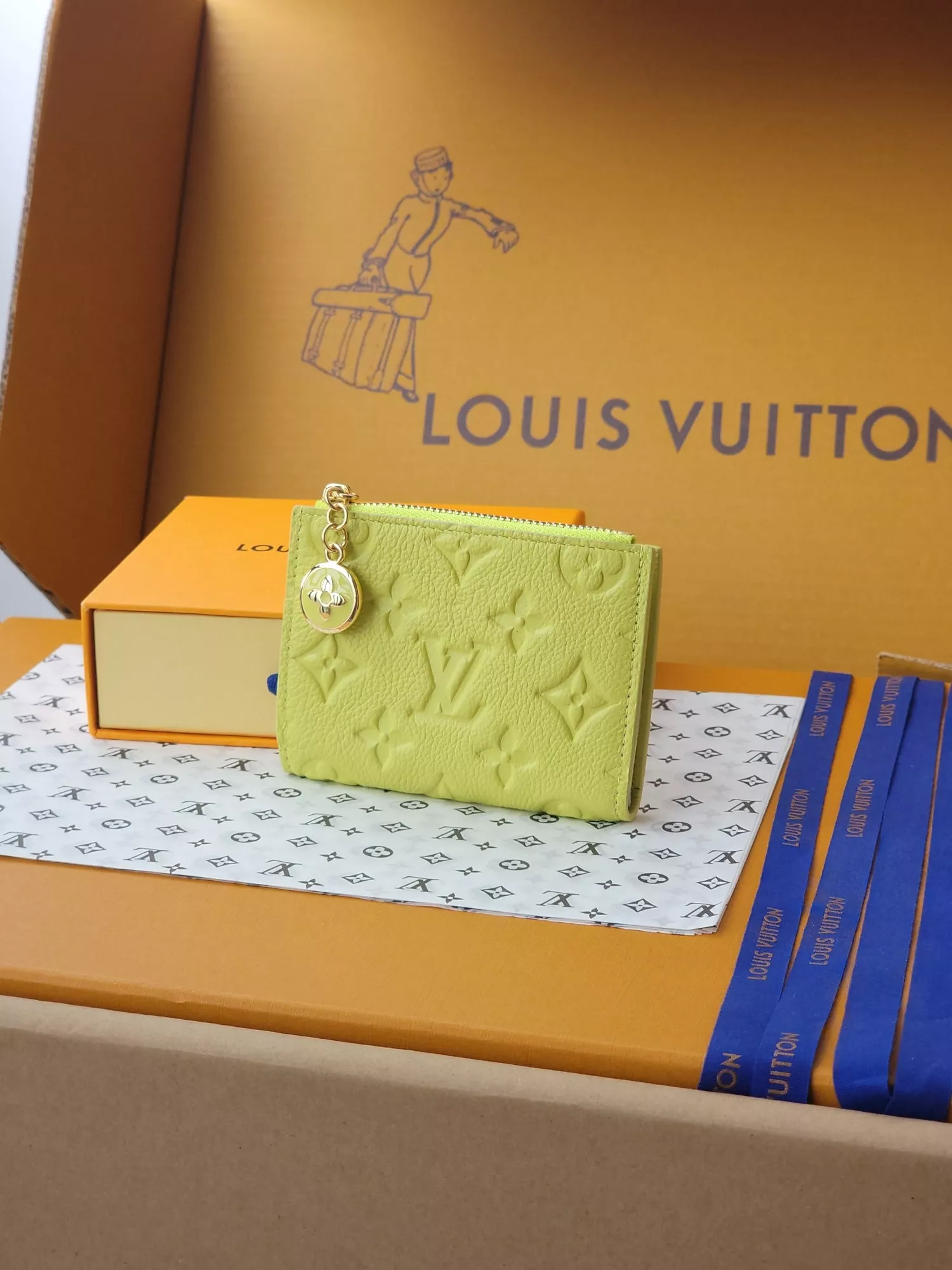 Bright 9182 Louis Vuitton AAA Quality Card Case