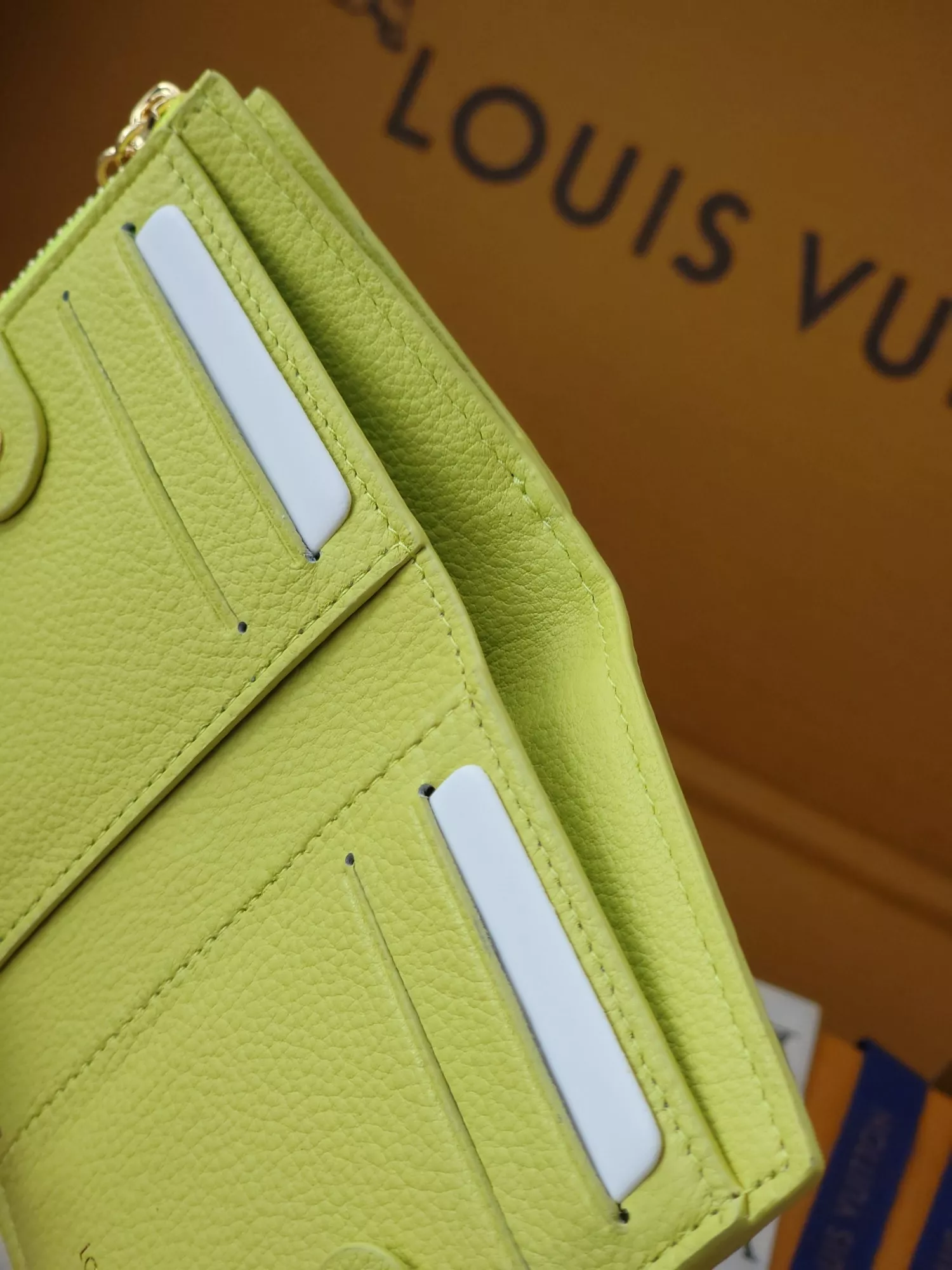Bright 9182 Louis Vuitton AAA Quality Card Case