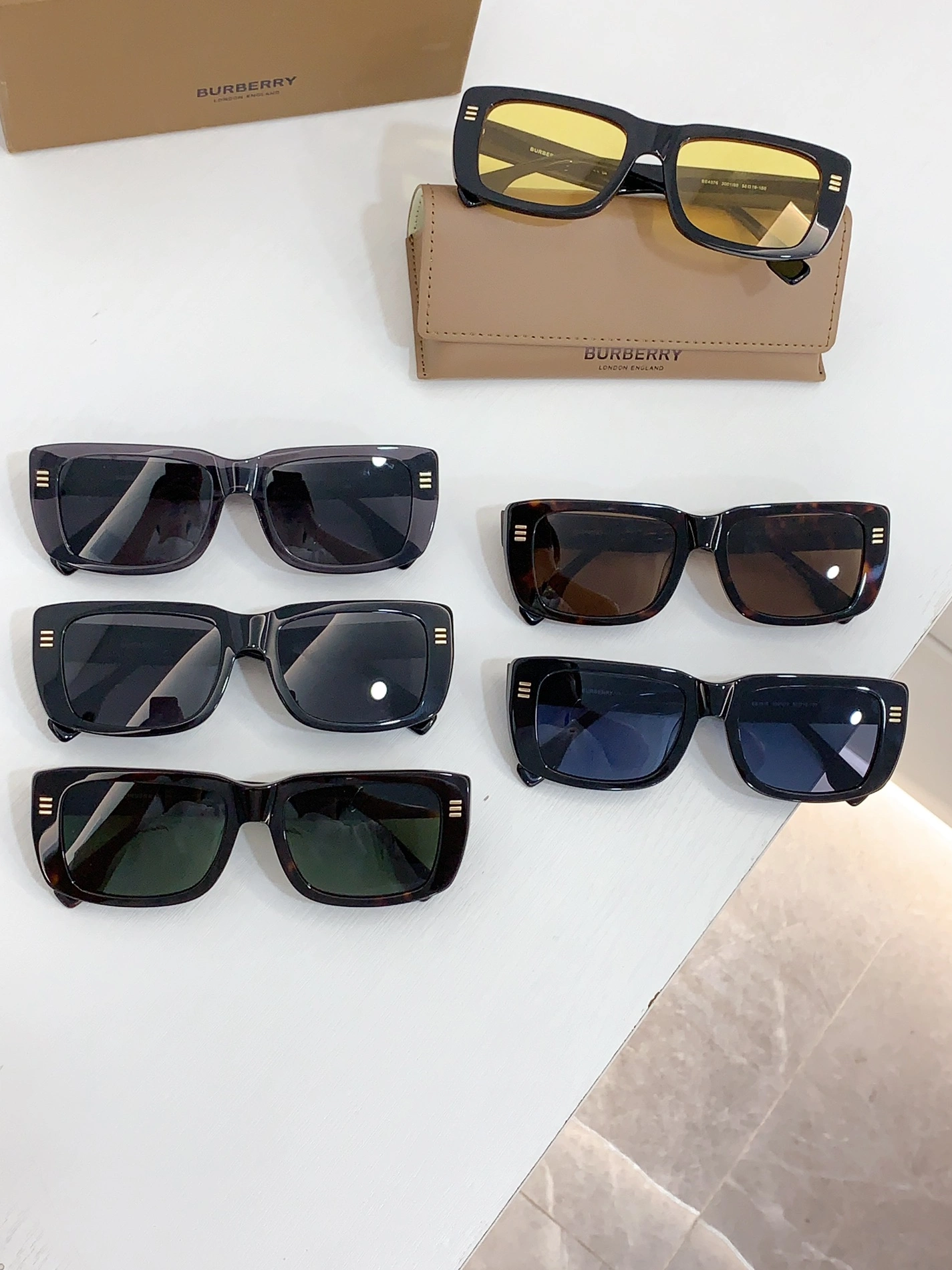 Bright 9244 Burberry AAA Quality Sunglasses