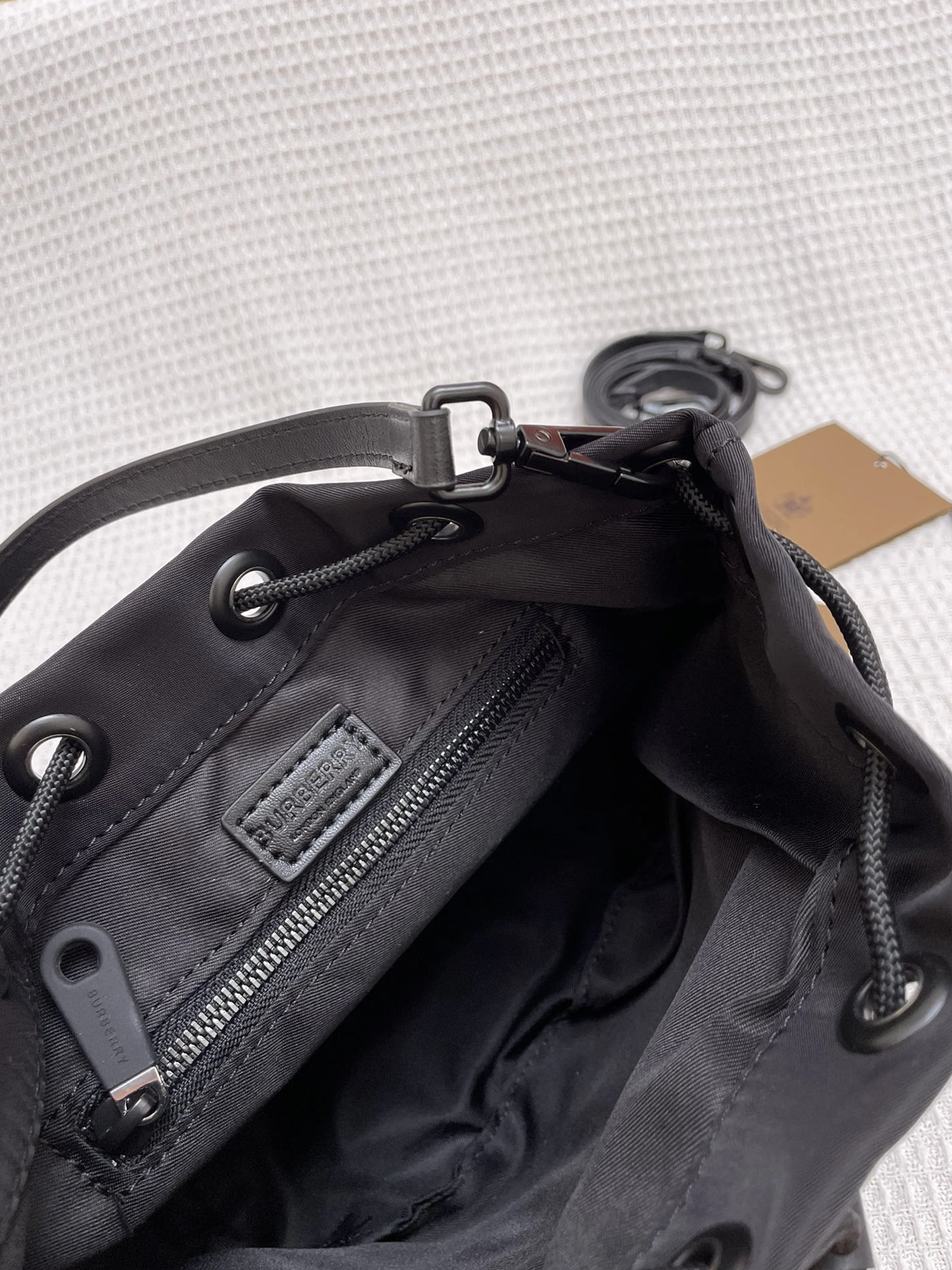 Bright 9503 Burberry AAA Quality Messenger Bags For Women
