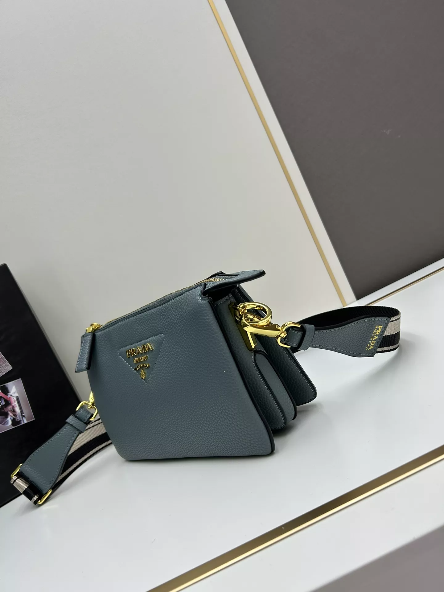 Bright 9513 Prada AAA Quality Messenger Bags For Women
