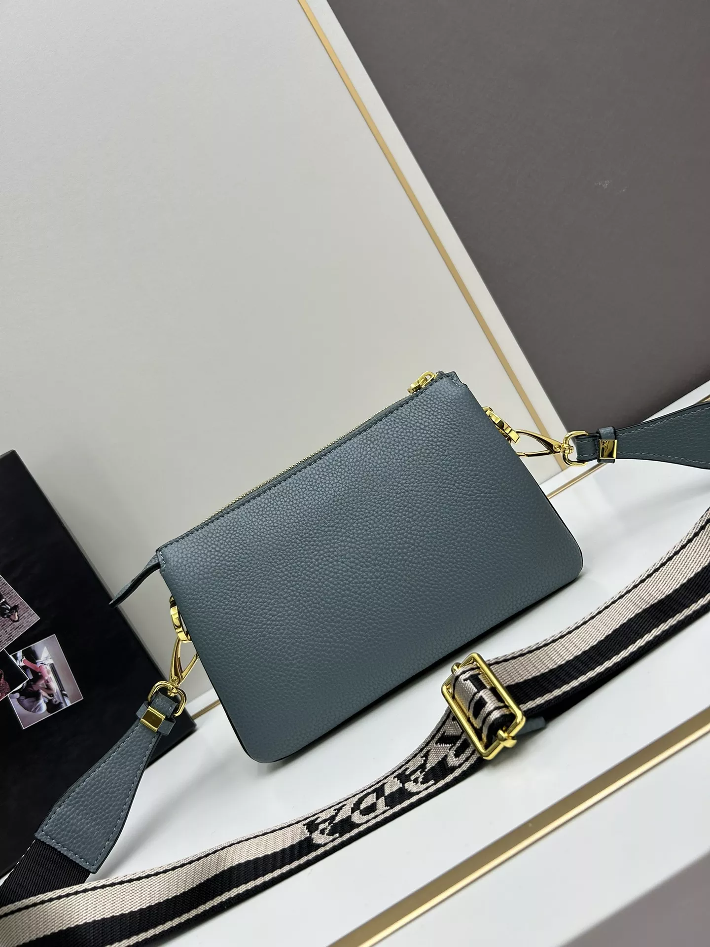 Bright 9513 Prada AAA Quality Messenger Bags For Women