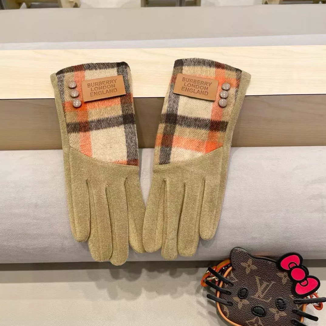 Bright 9778 Burberry Gloves
