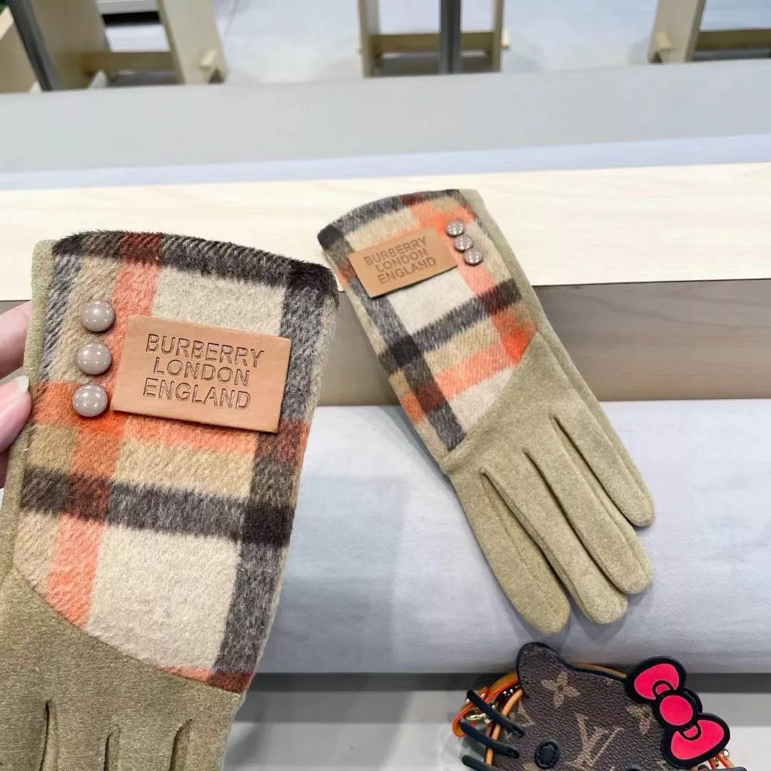 Bright 9778 Burberry Gloves