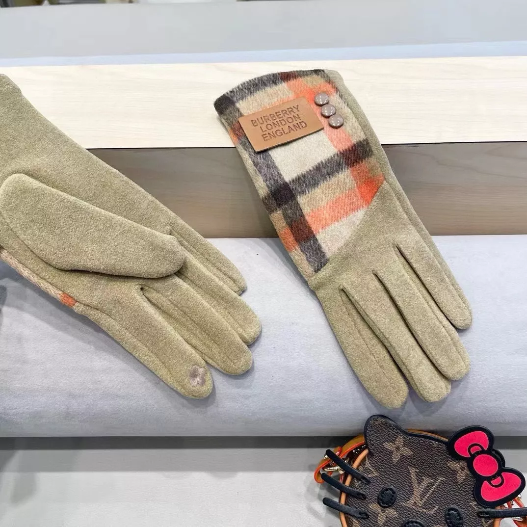 Bright 9778 Burberry Gloves