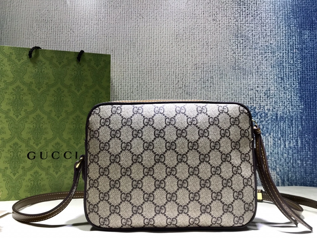 Bright 9798 Gucci AAA Quality Messenger Bags For Women