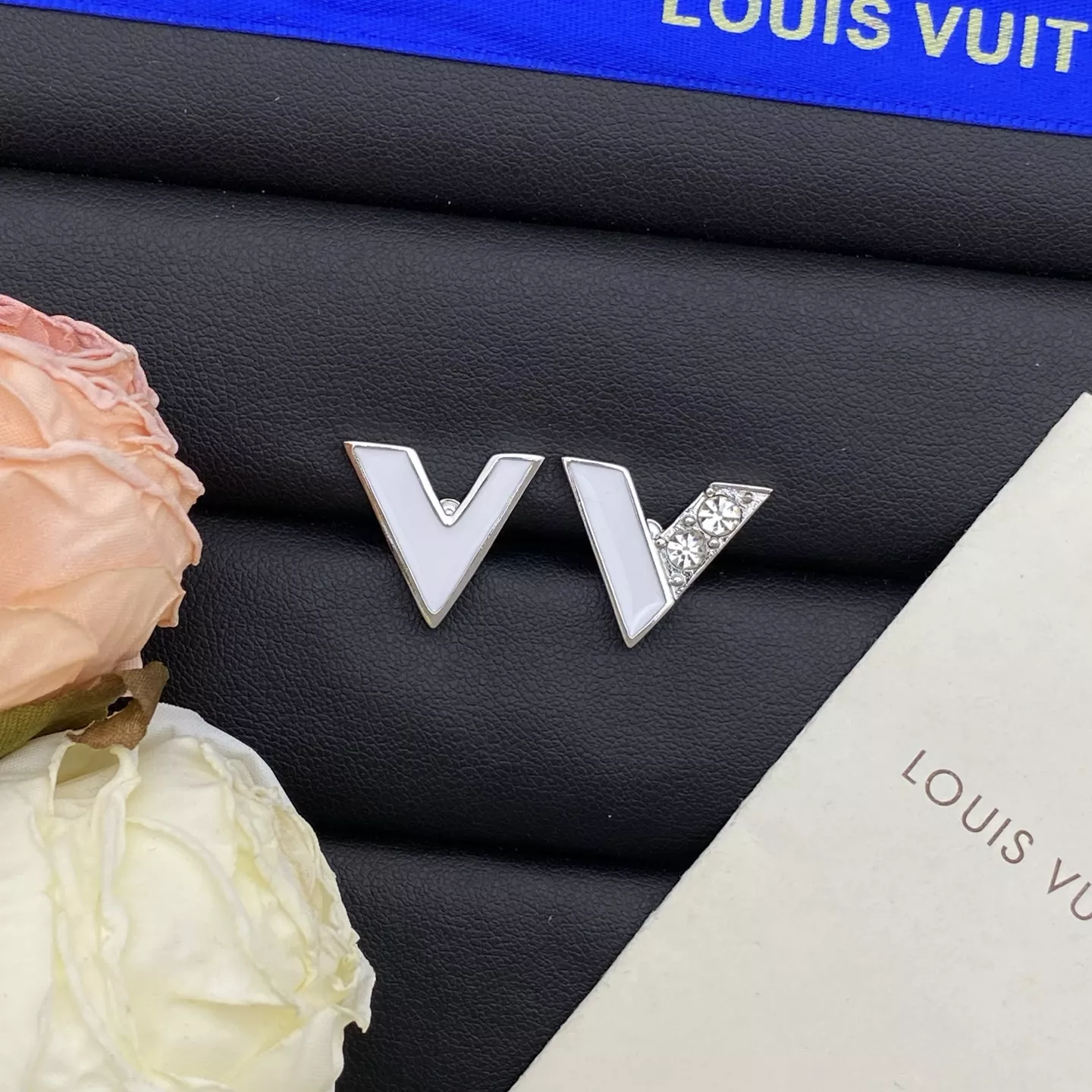 Bright 9938 Louis Vuitton Earrings For Women