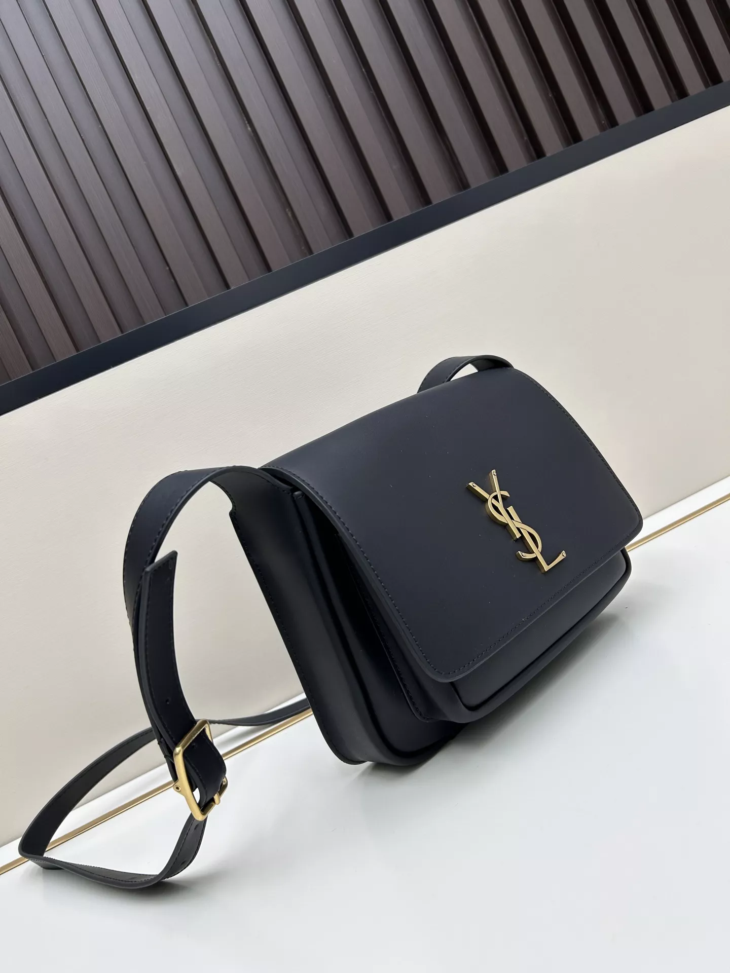 Bright 995 Yves Saint Laurent YSL AAA Quality Messenger Bags For Women