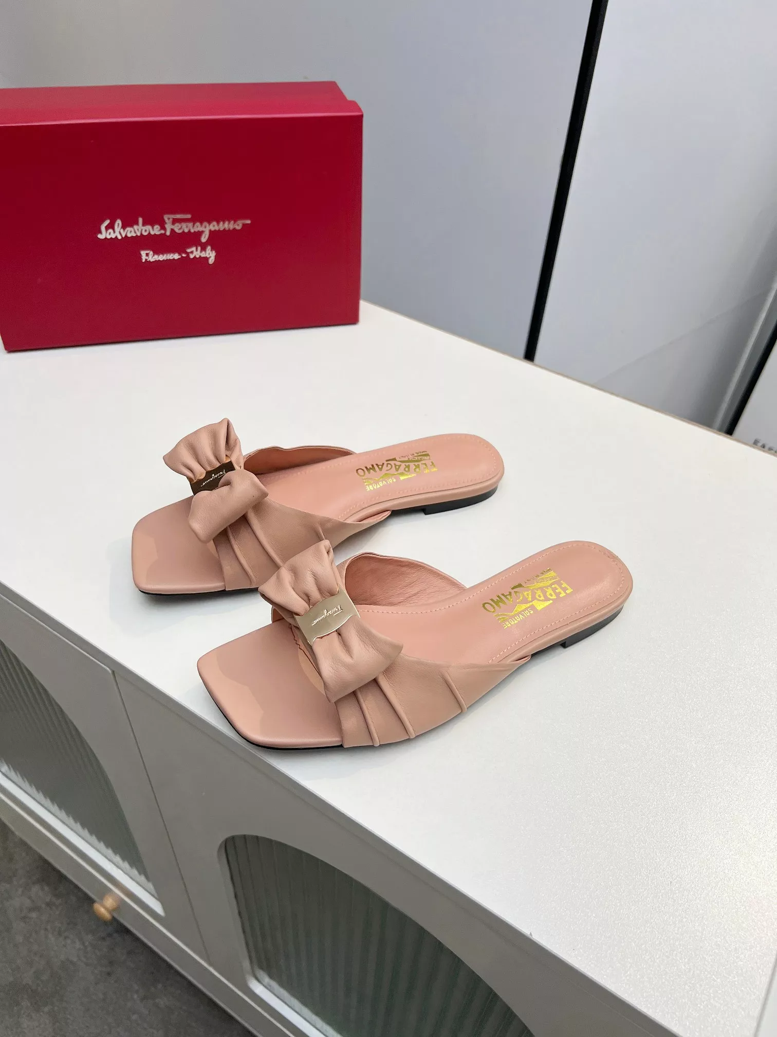 Bright 9955 Salvatore Ferragamo Slippers For Women